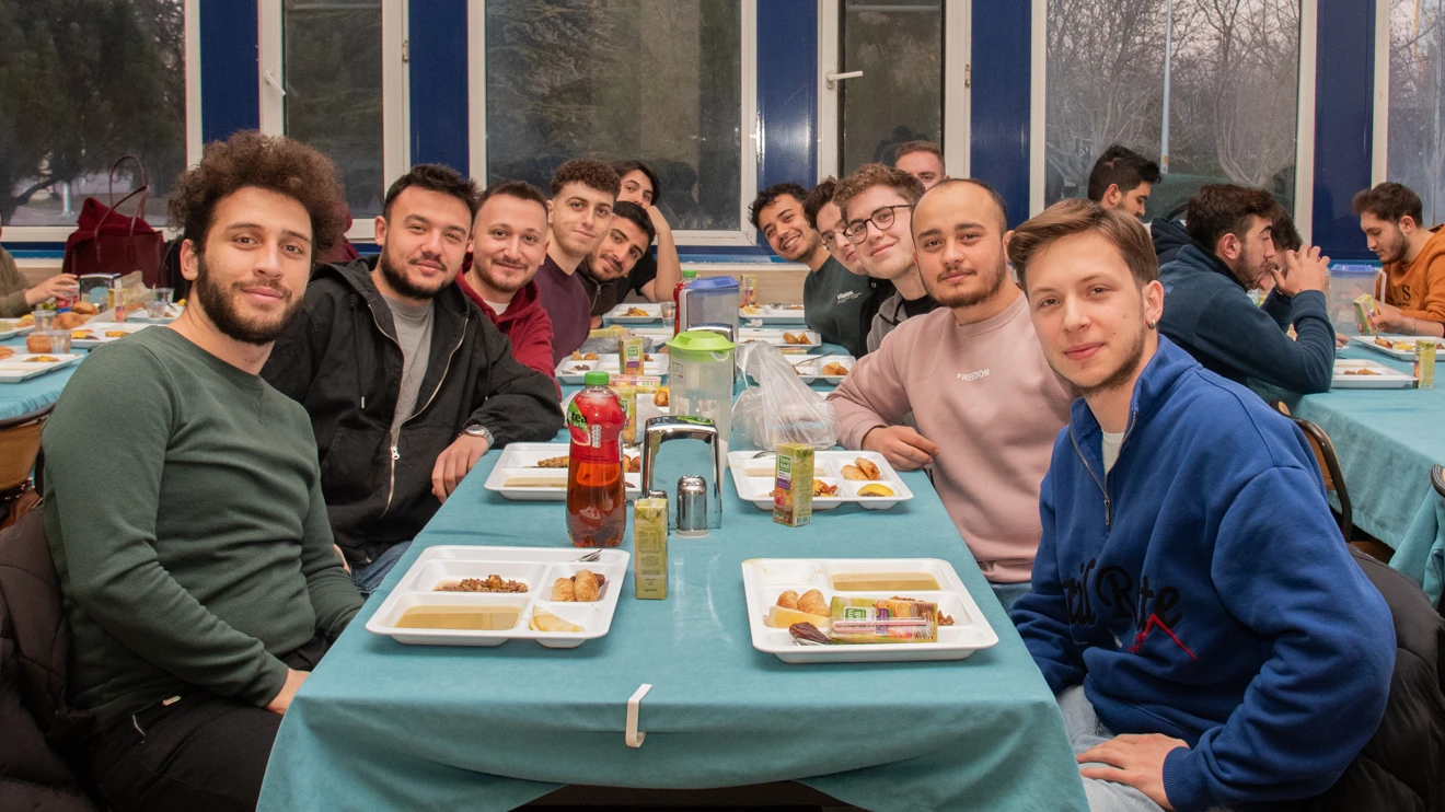 Selçuk Üniversitesi yemekhaneleri ramazan boyunca öğrencilerin hizmetinde